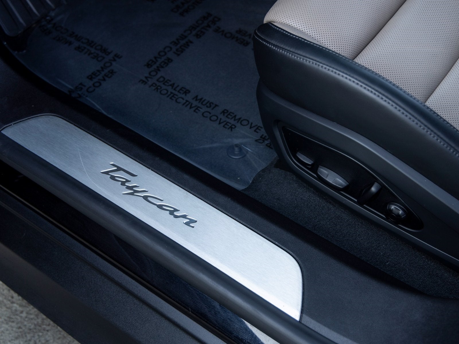 2025 Porsche Taycan Taycan