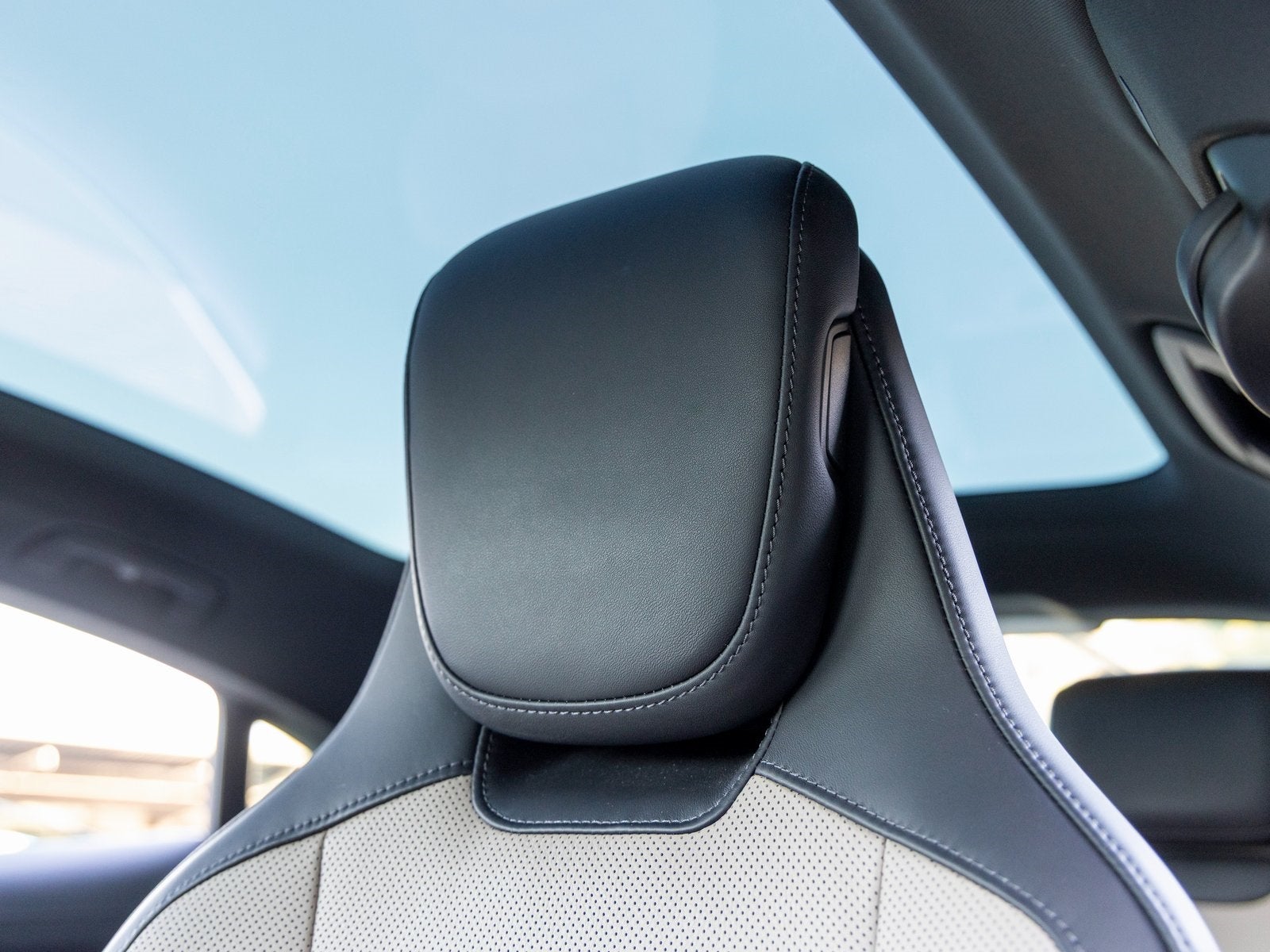 2025 Porsche Taycan Taycan