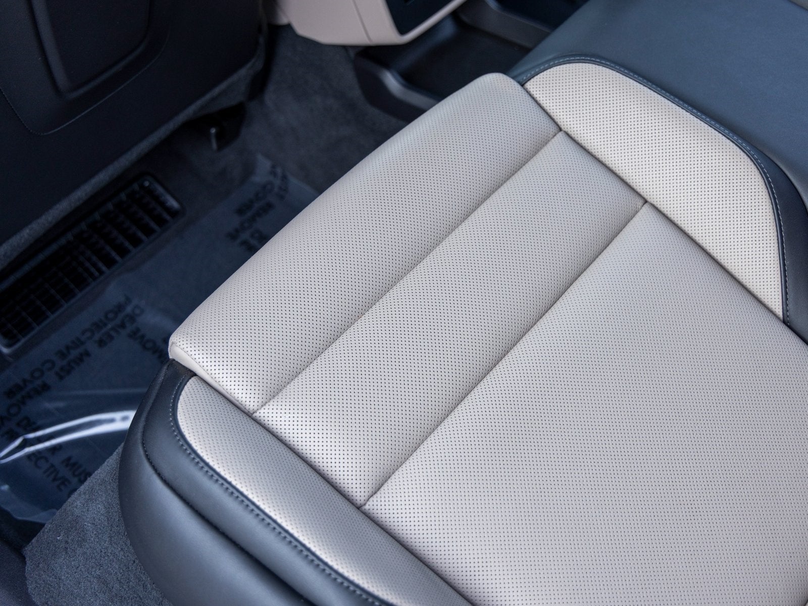 2025 Porsche Taycan Taycan