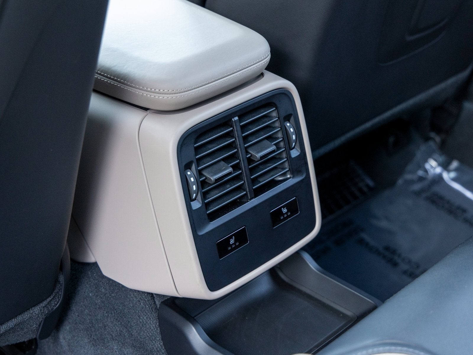 2025 Porsche Taycan Taycan