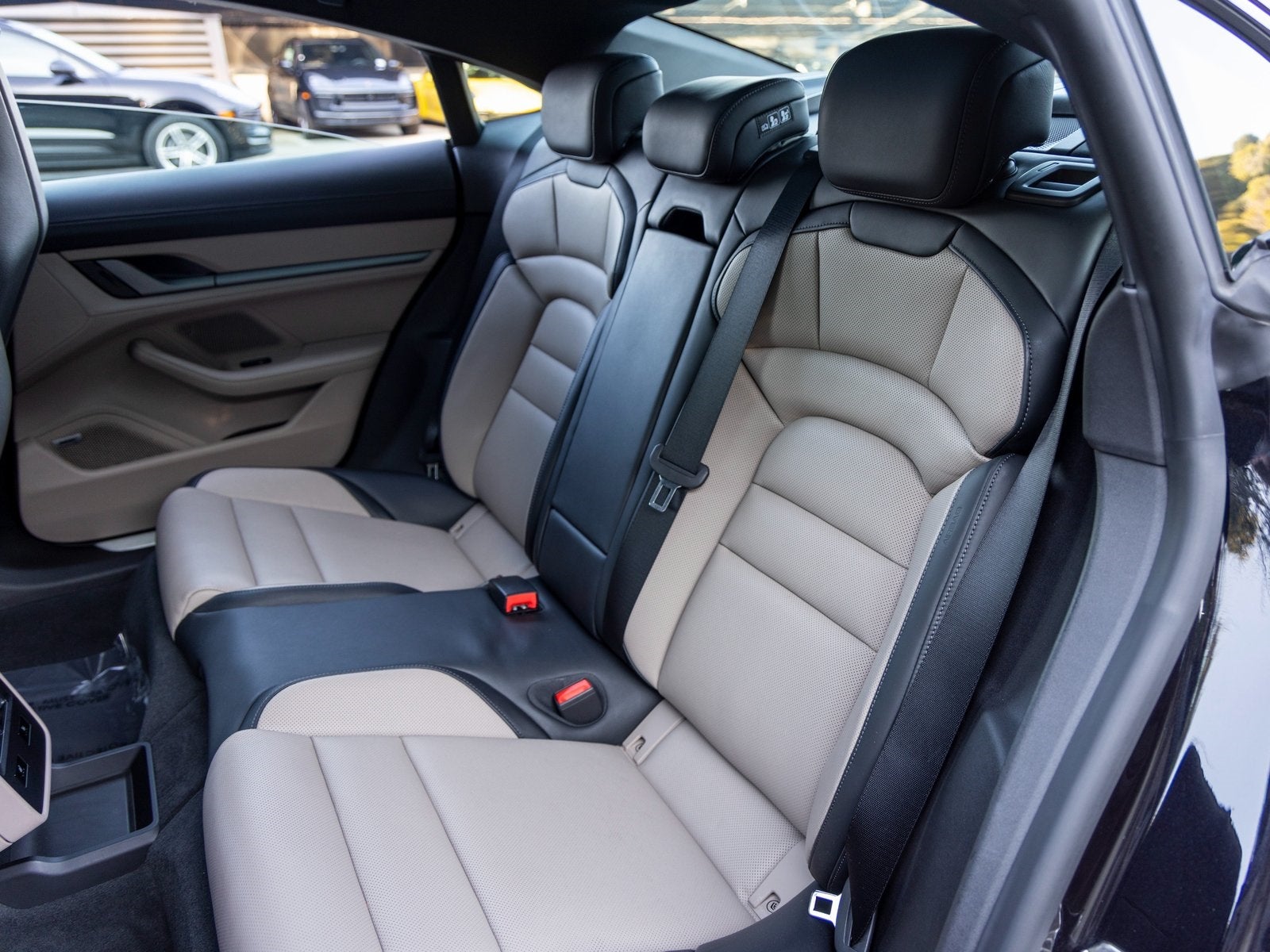 2025 Porsche Taycan Taycan