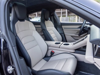 2025 Porsche Taycan Taycan