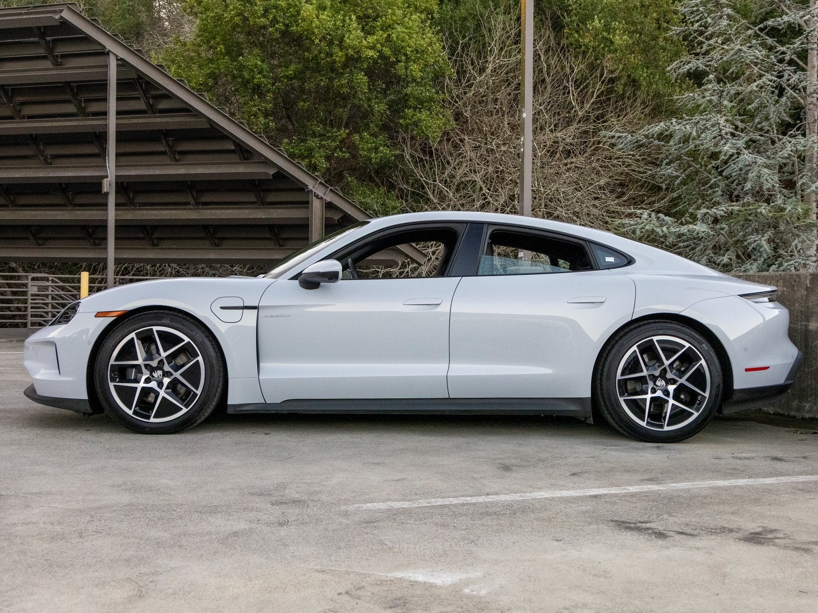 2025 Porsche Taycan Taycan