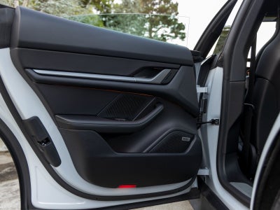 2025 Porsche Taycan Taycan