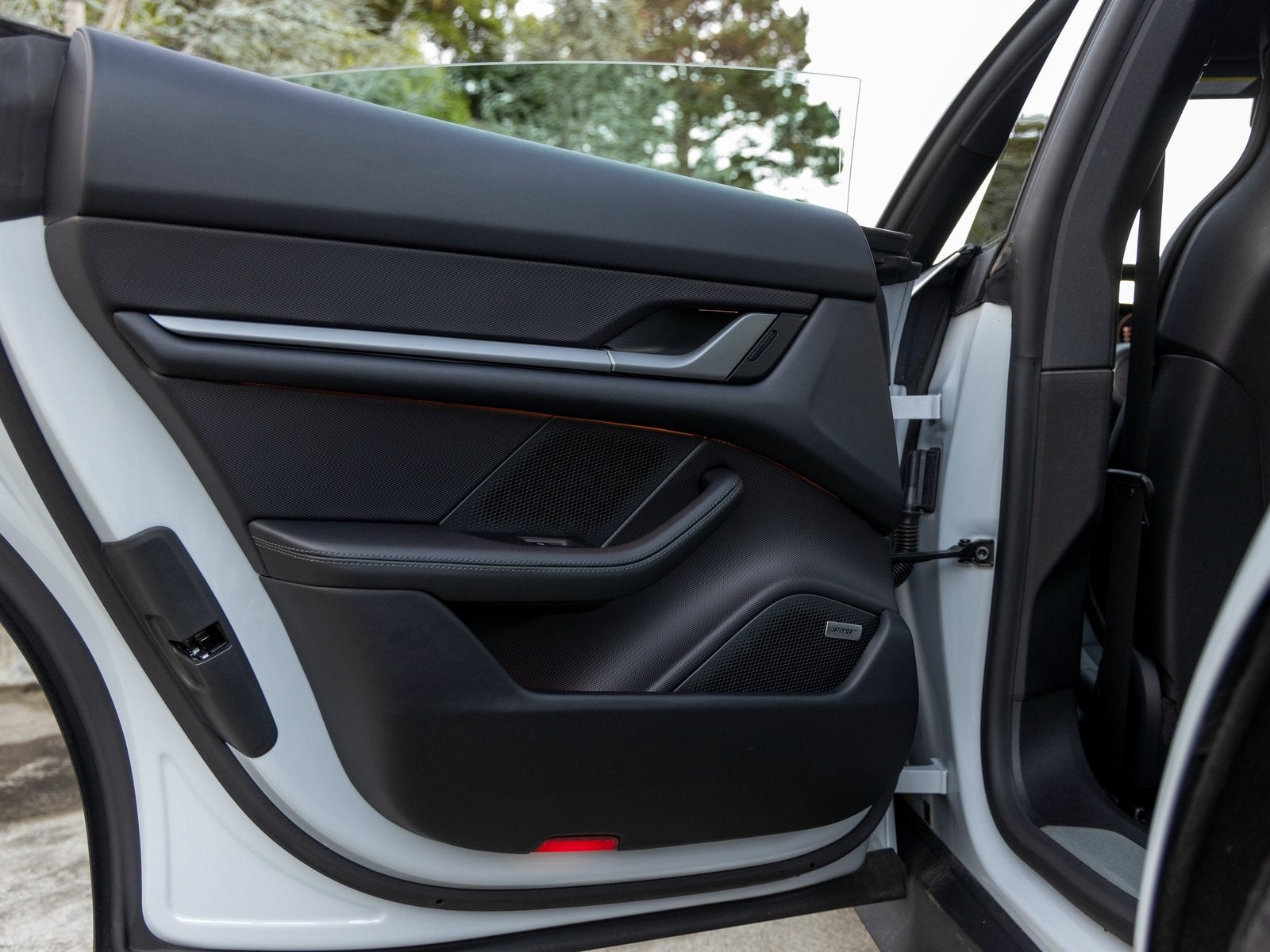 2025 Porsche Taycan Taycan