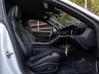 2025 Porsche Taycan Taycan