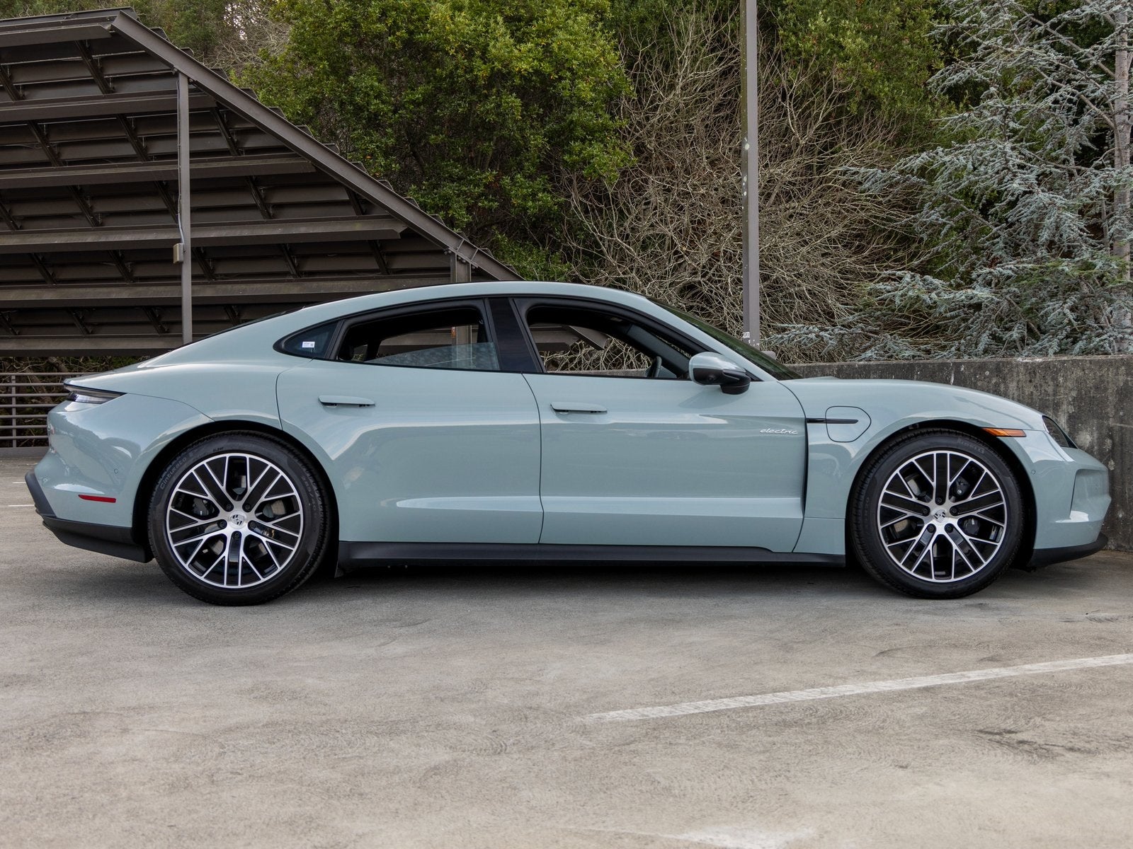 2025 Porsche Taycan Taycan