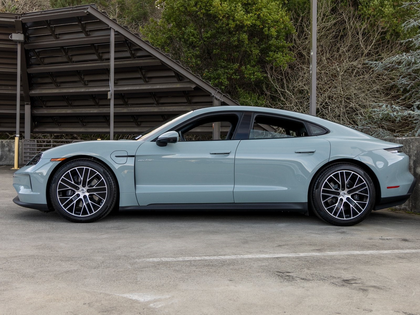 2025 Porsche Taycan Taycan