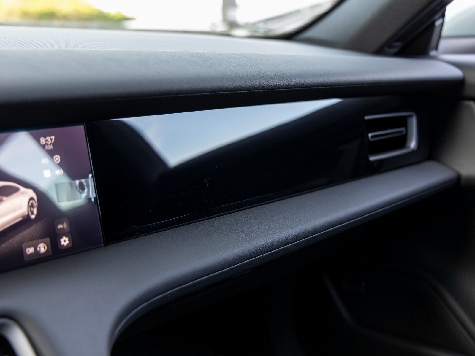 2025 Porsche Taycan Taycan