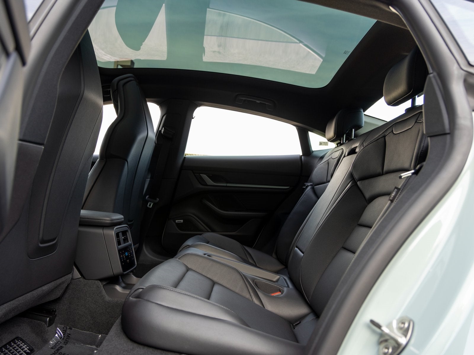 2025 Porsche Taycan Taycan