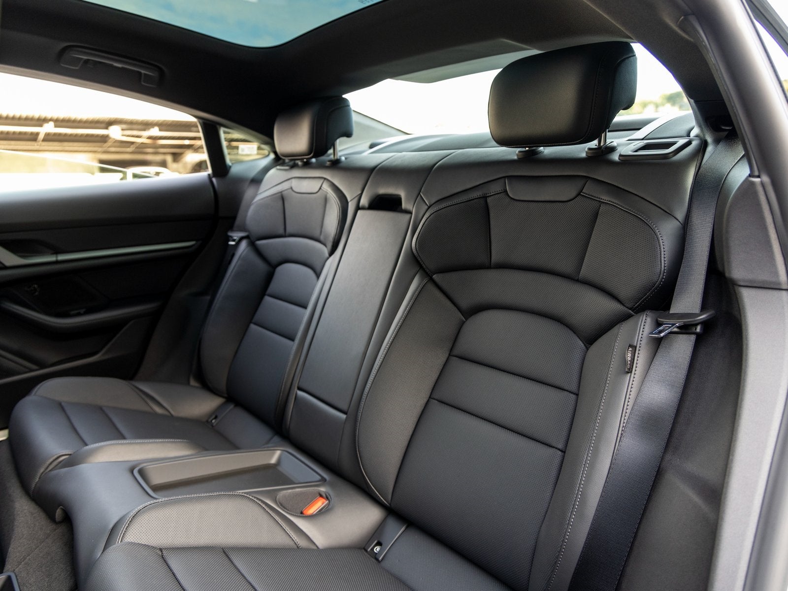 2025 Porsche Taycan Taycan