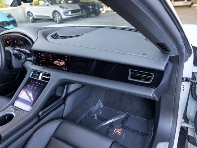 2025 Porsche Taycan Taycan