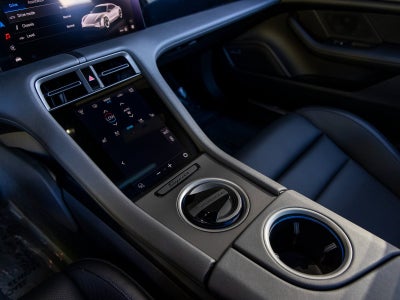 2025 Porsche Taycan Taycan 4