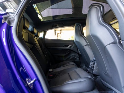 2025 Porsche Taycan Taycan 4