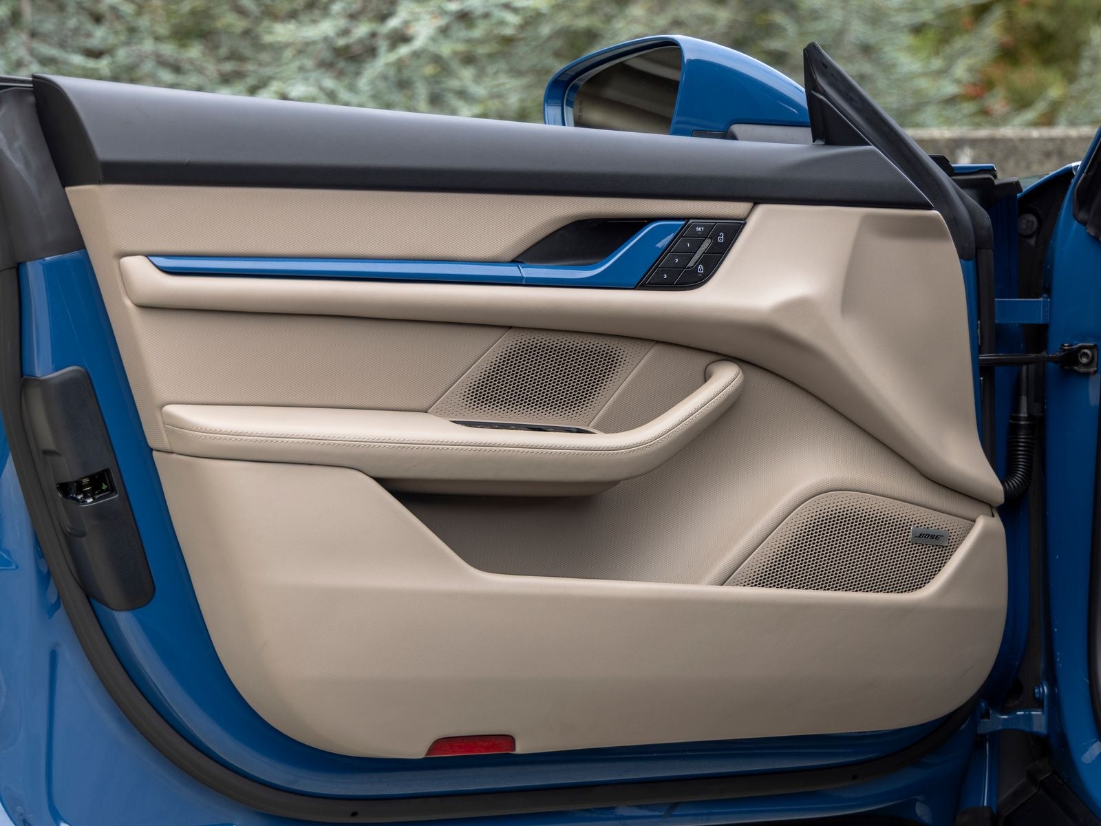 2025 Porsche Taycan Taycan 4