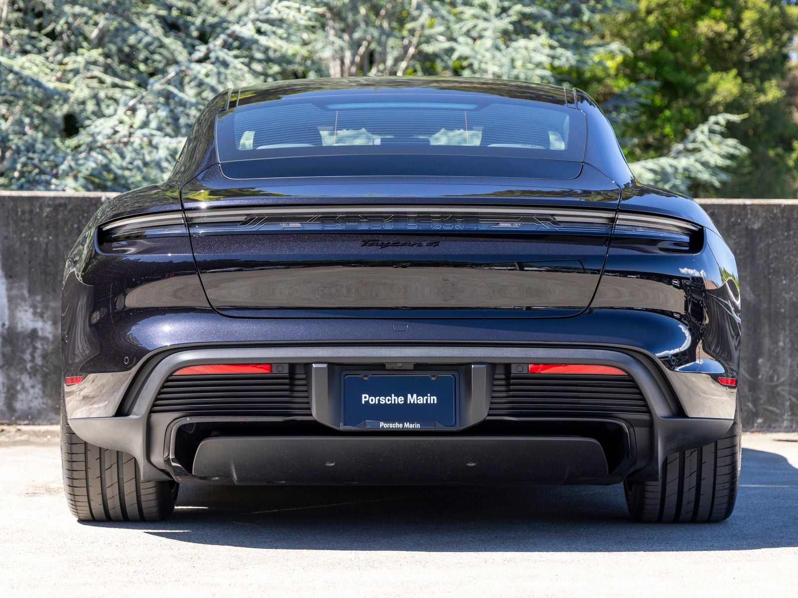 2026 Porsche Taycan 4 Black Edition