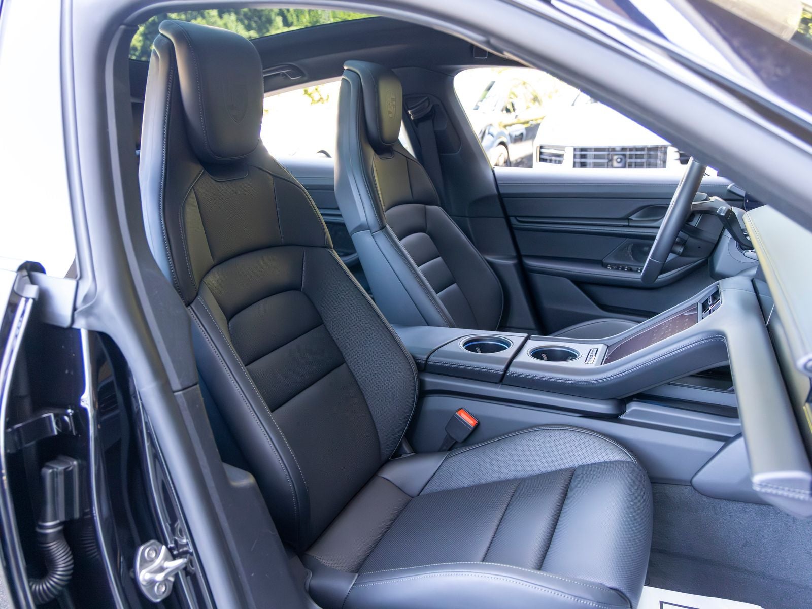 2026 Porsche Taycan 4 Black Edition