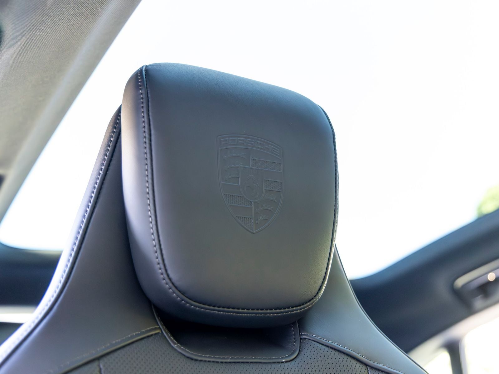 2026 Porsche Taycan 4 Black Edition