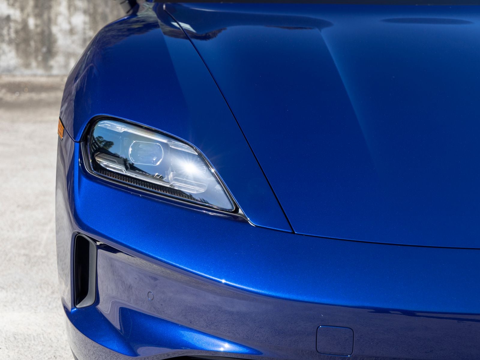 2026 Porsche Taycan 4