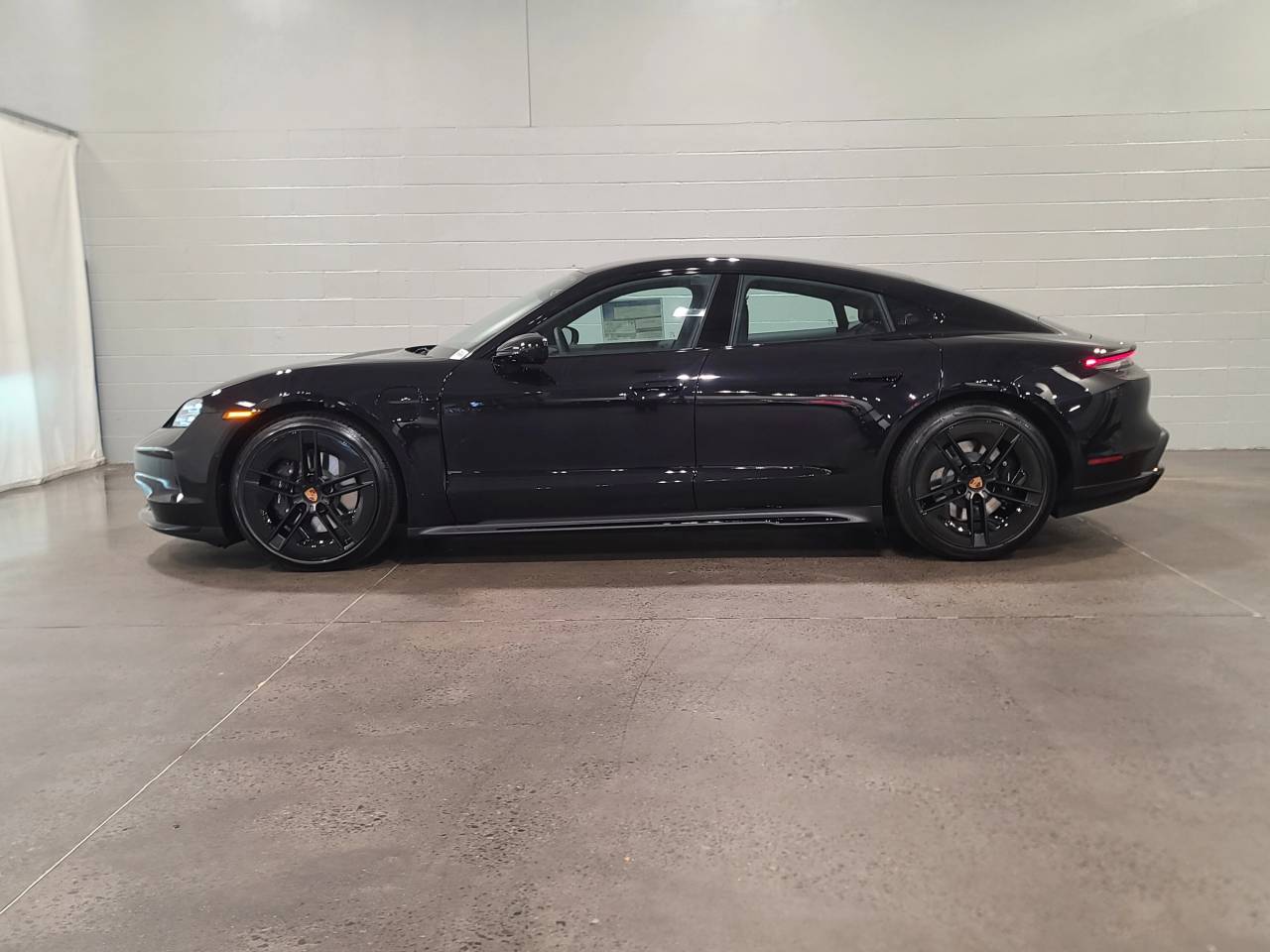 2026 Porsche Taycan Taycan 4 Black Edition