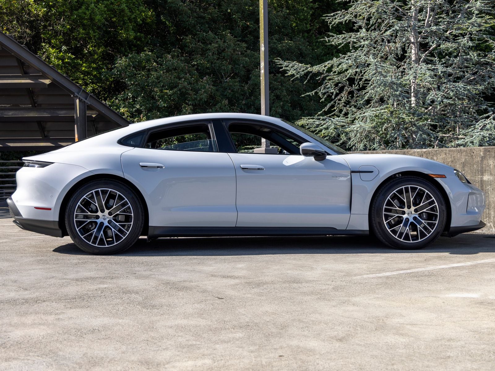 2026 Porsche Taycan 4