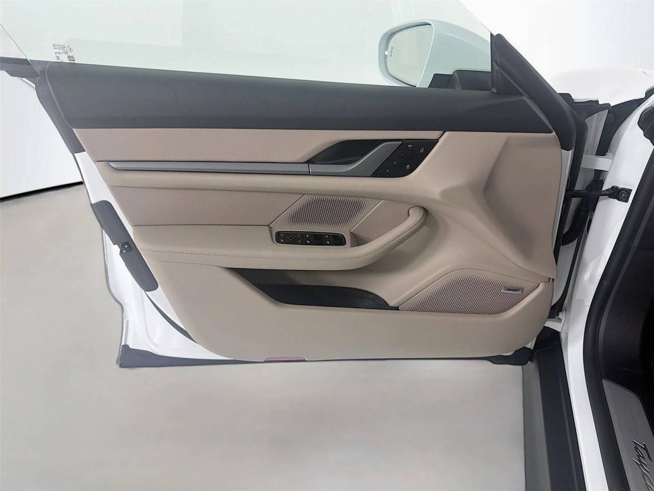 2026 Porsche Taycan Taycan
