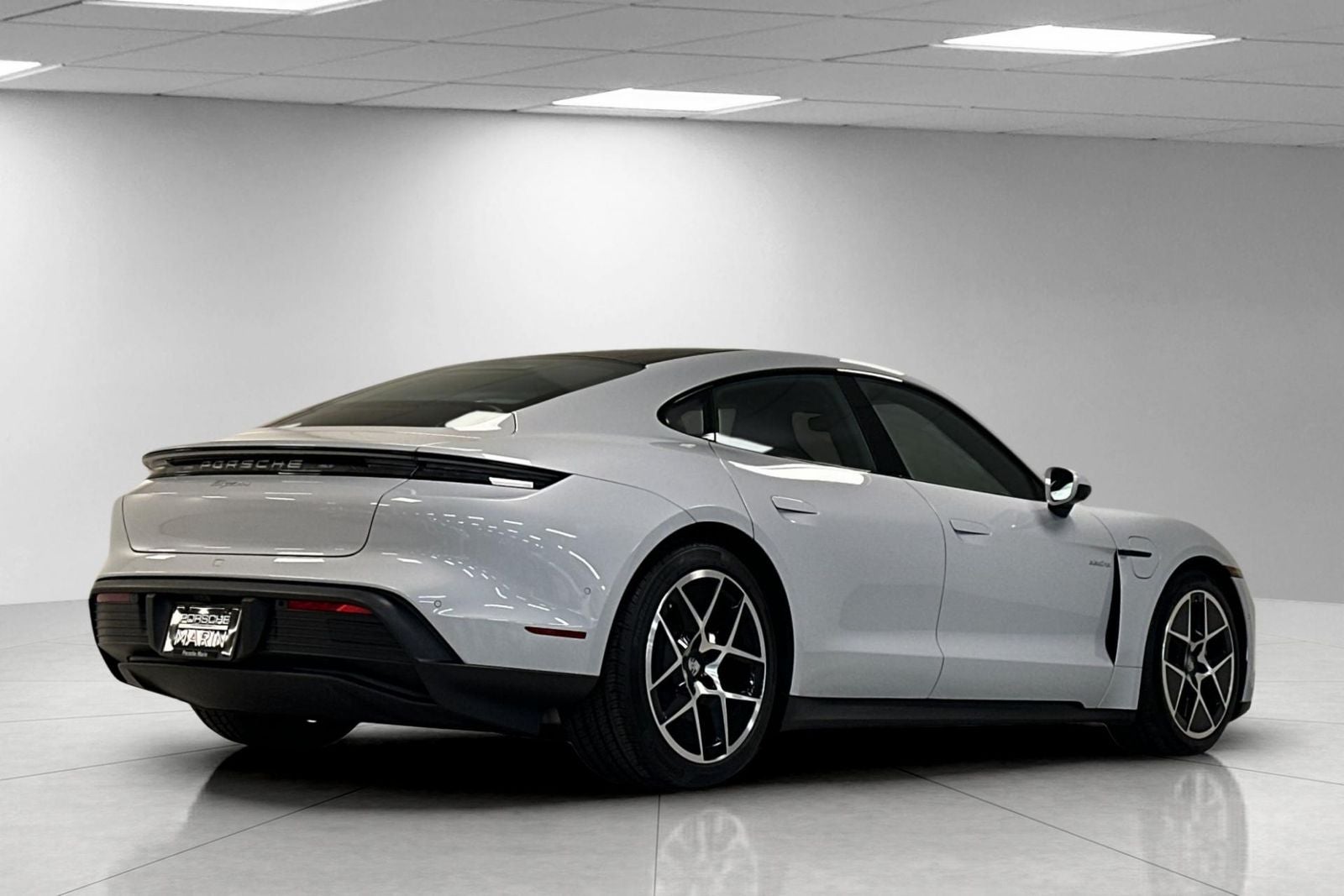 2025 Porsche Taycan Taycan
