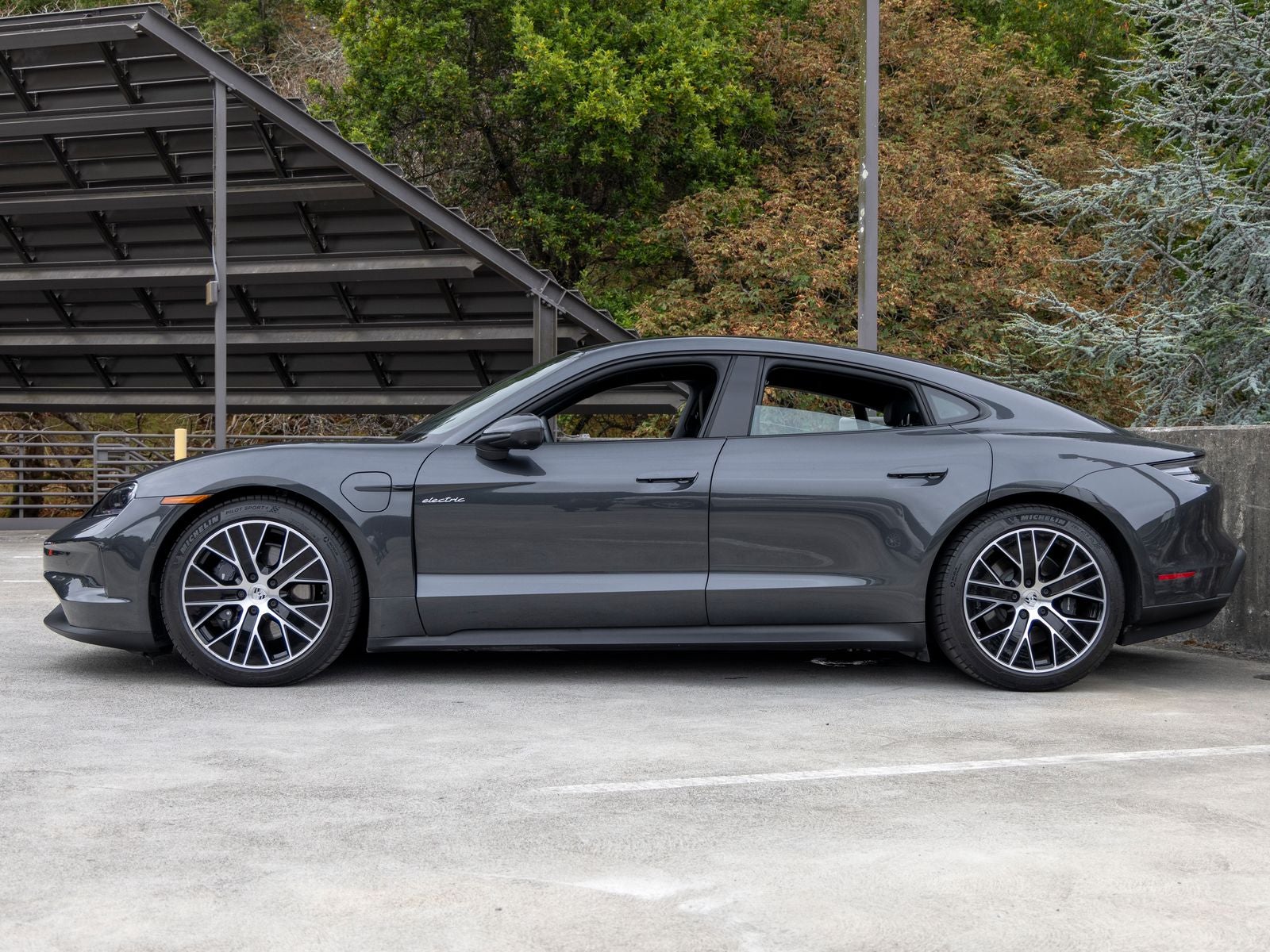 2025 Porsche Taycan Taycan