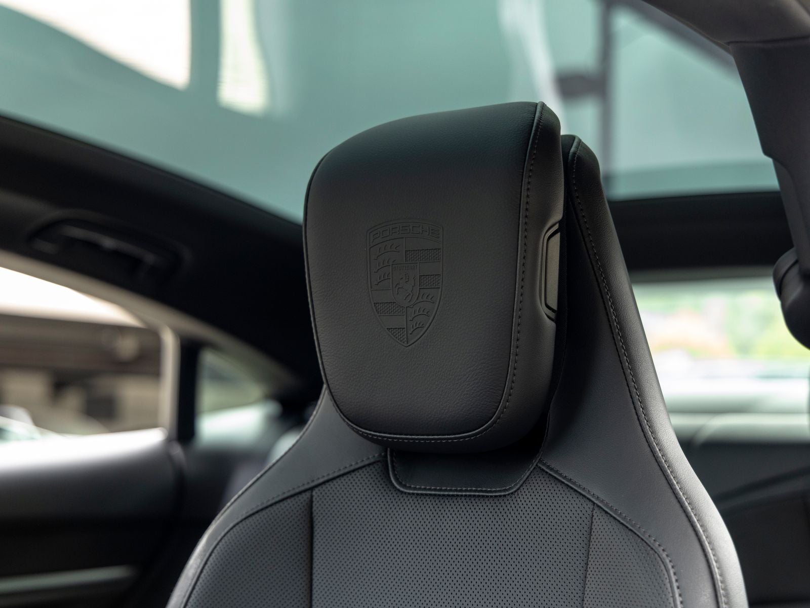 2025 Porsche Taycan Taycan