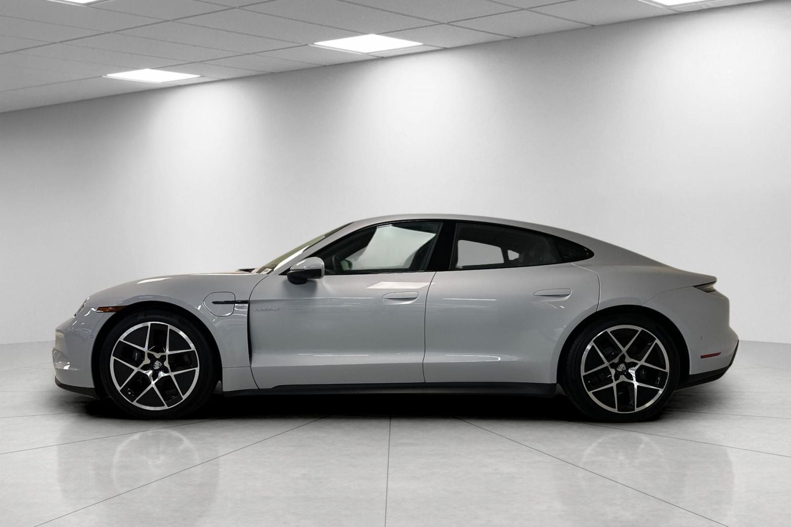 2025 Porsche Taycan Taycan