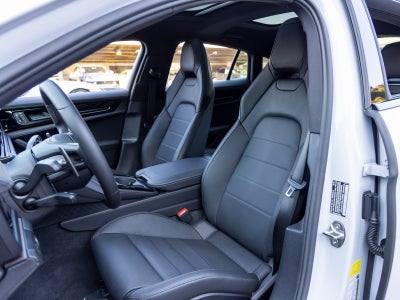 2025 Porsche Panamera Panamera