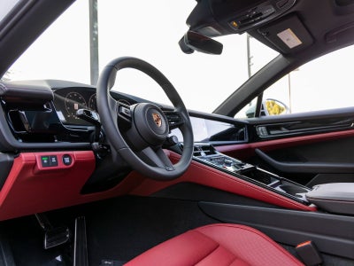 2026 Porsche Panamera Panamera 4