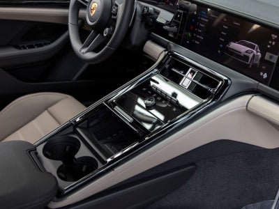 2026 Porsche Panamera Panamera 4
