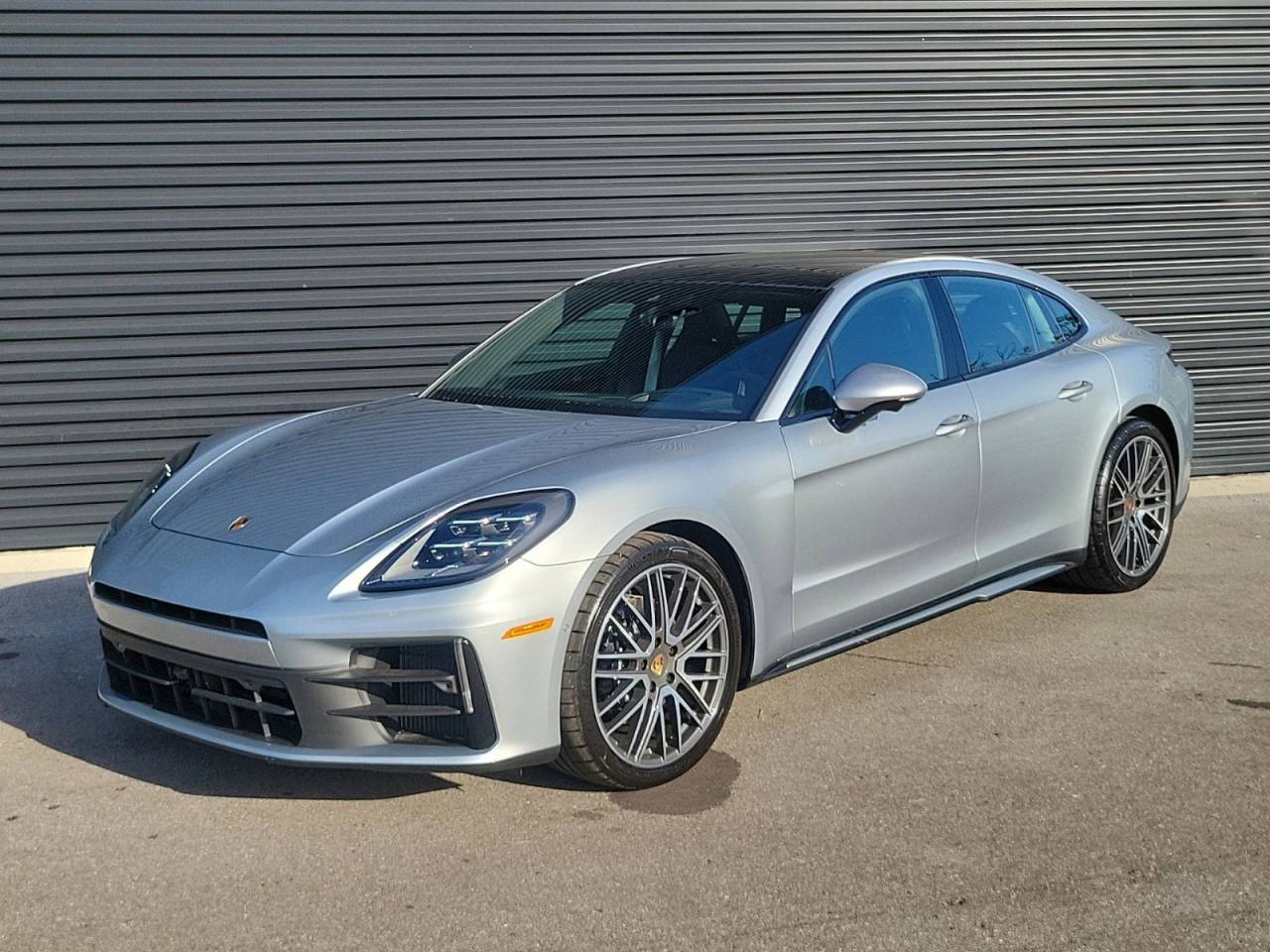 2025 Porsche Panamera Base