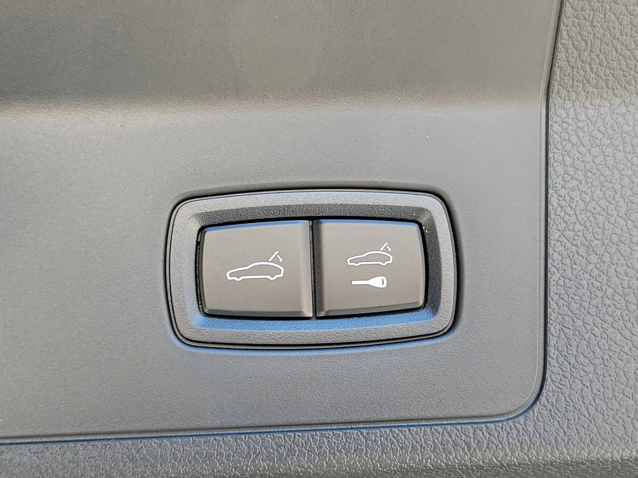 2025 Porsche Panamera Base