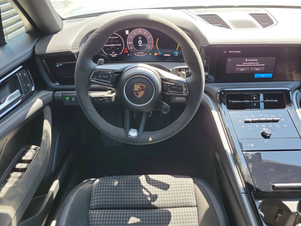 2025 Porsche Panamera Base