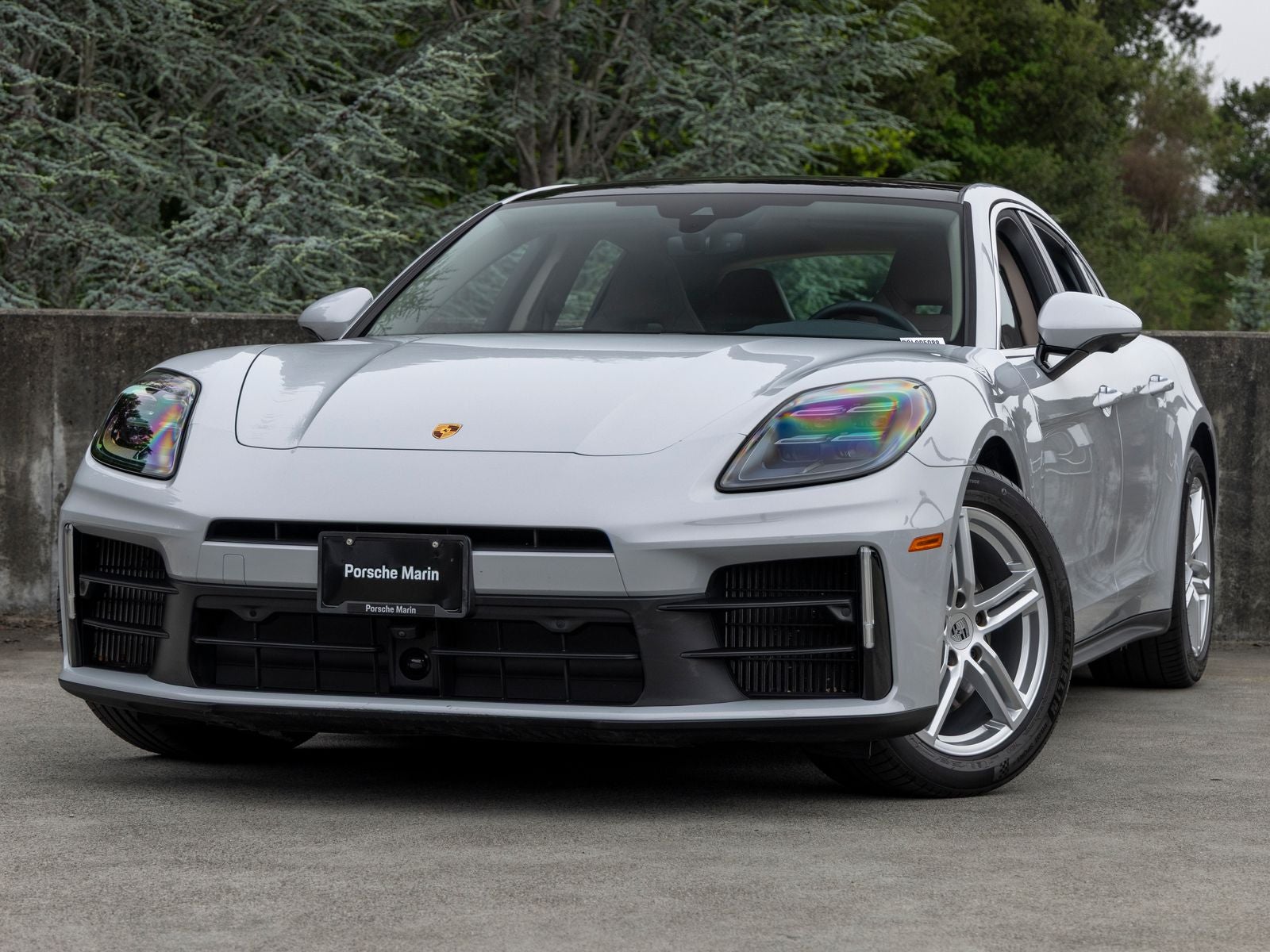 2025 Porsche Panamera 4's photo