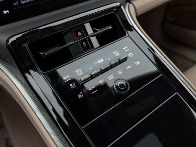2025 Porsche Panamera Base