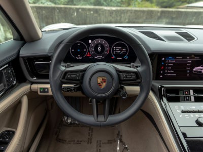 2025 Porsche Panamera Base
