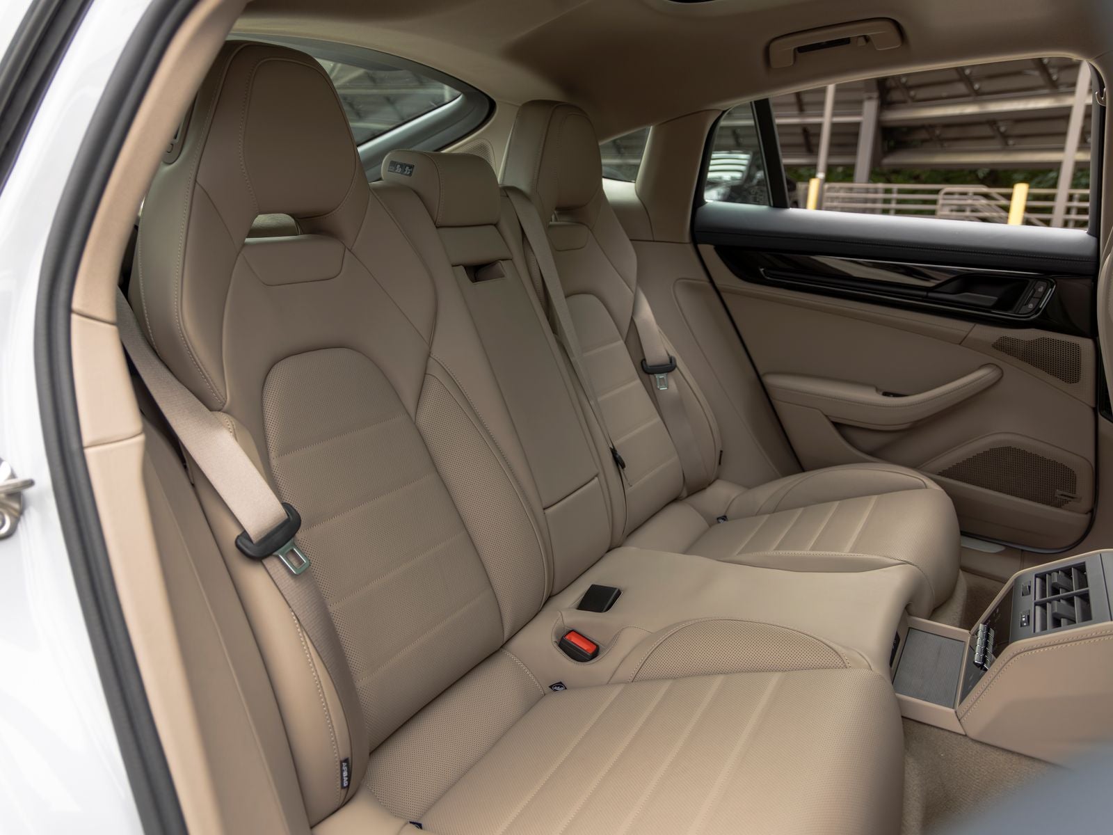 2025 Porsche Panamera Base
