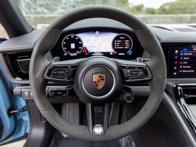 2025 Porsche Panamera Panamera 4