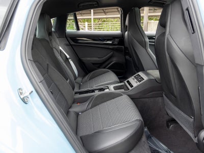 2025 Porsche Panamera Panamera 4