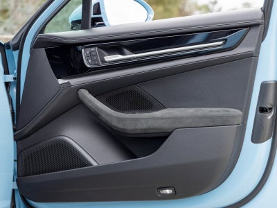 2025 Porsche Panamera Panamera 4