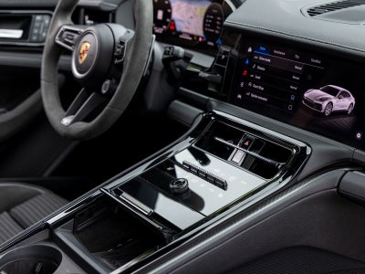2025 Porsche Panamera Panamera 4