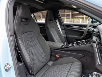 2025 Porsche Panamera Panamera 4
