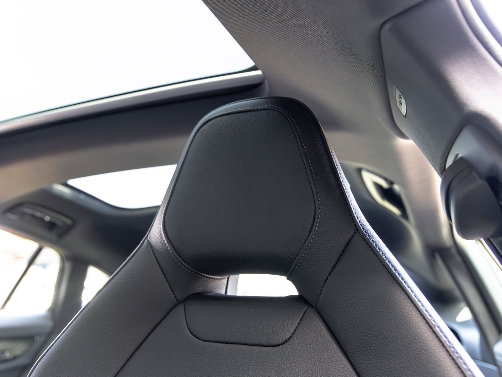 2026 Porsche Panamera 4