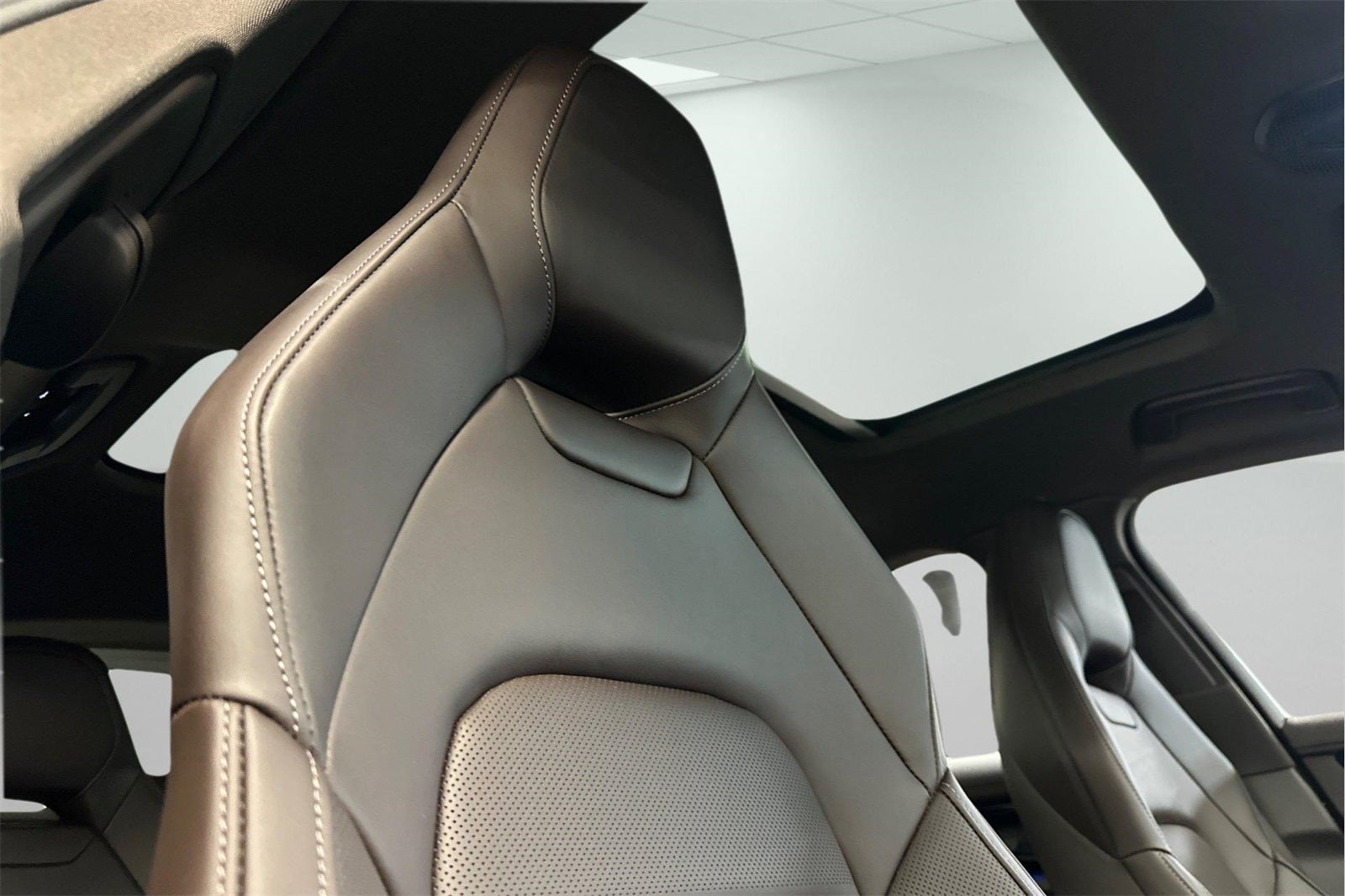 2025 Porsche Panamera Panamera