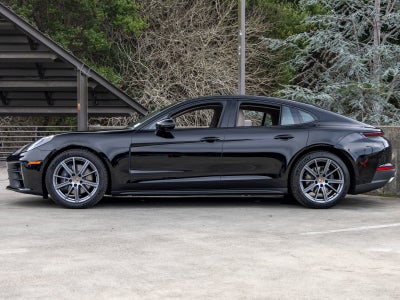 2025 Porsche Panamera Panamera