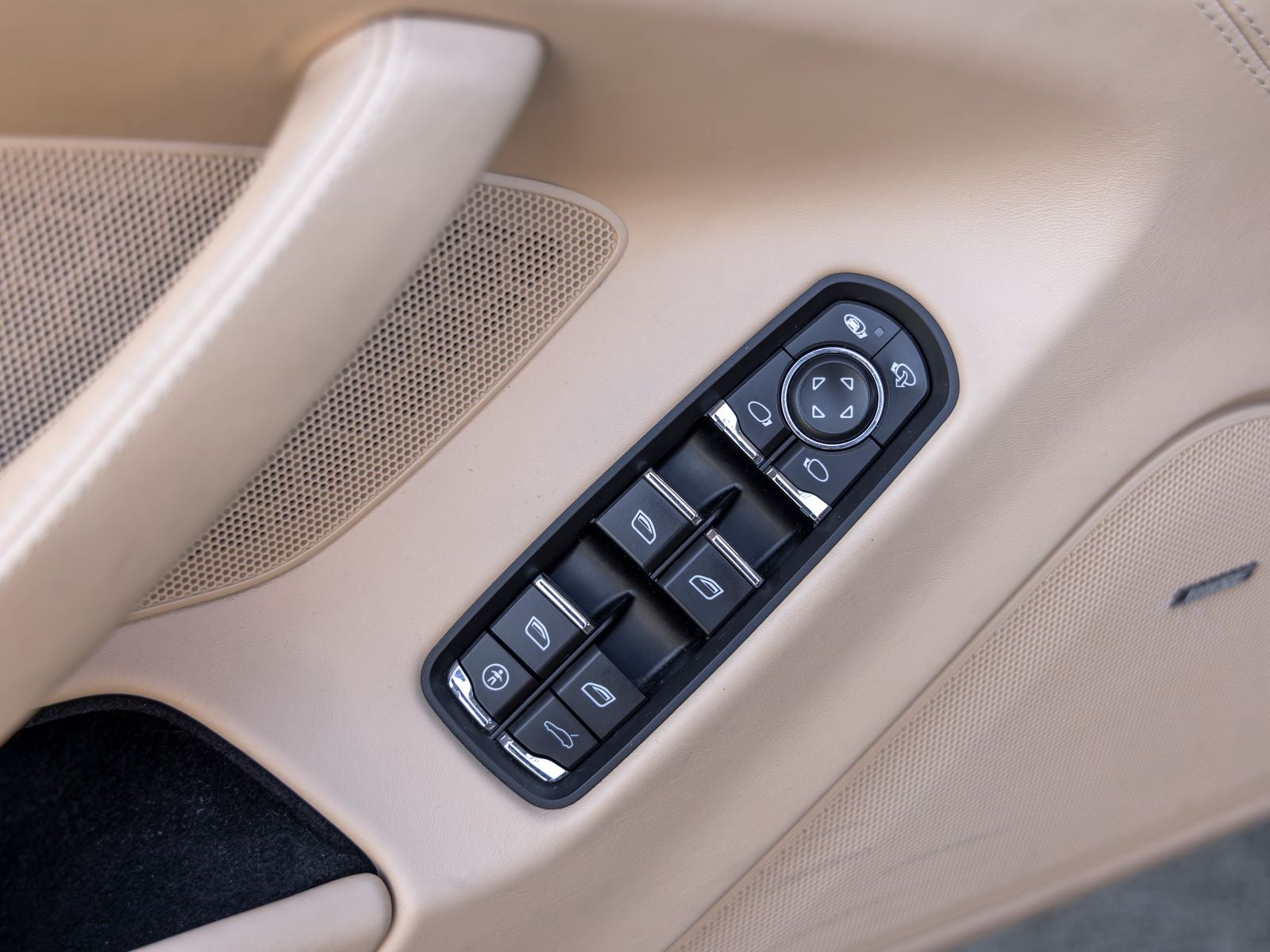 2012 Porsche Panamera Panamera 4S