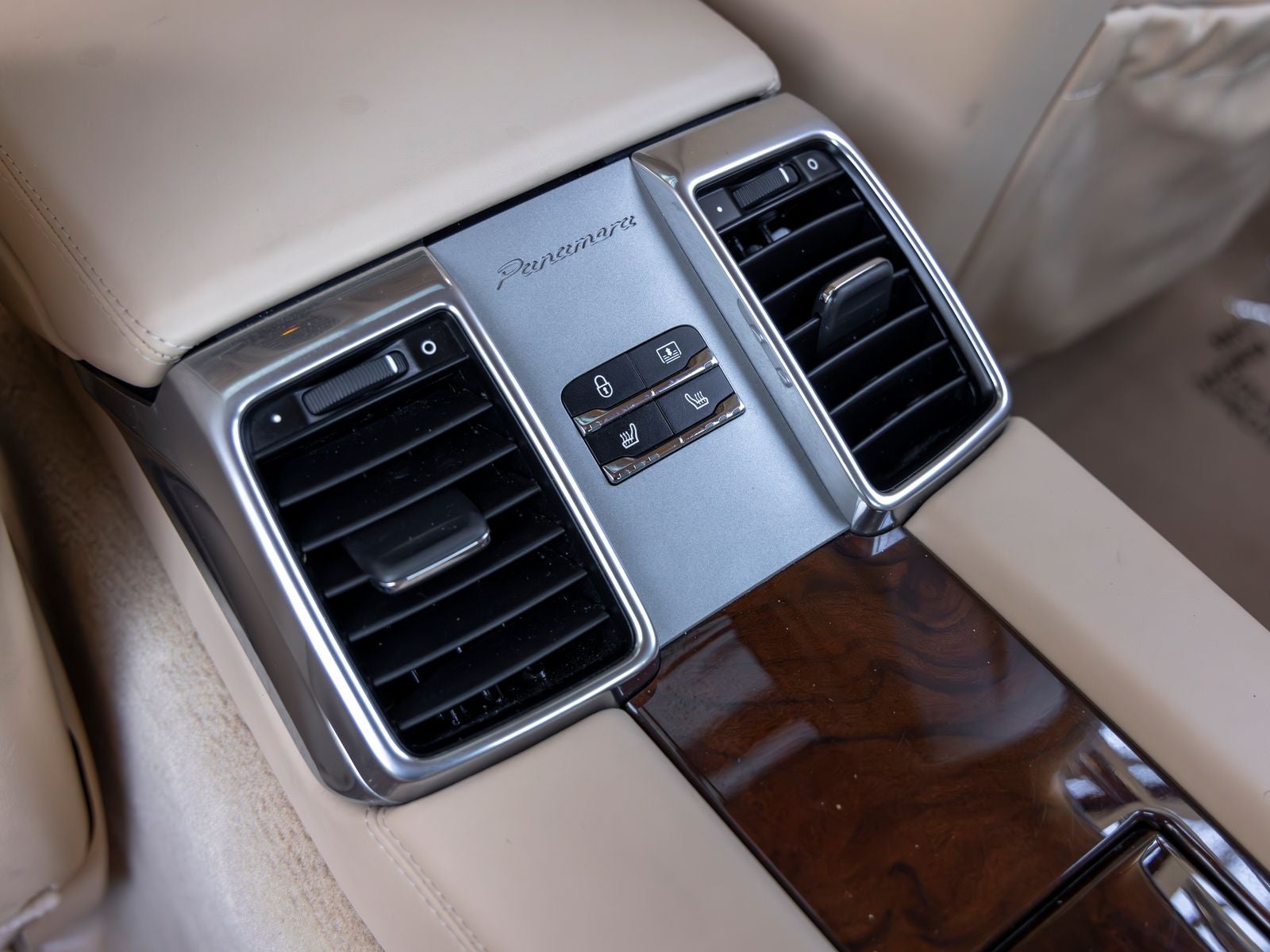 2012 Porsche Panamera Panamera 4S